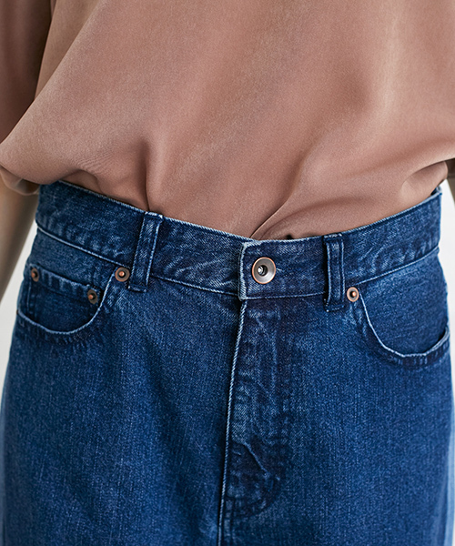 N.（N. Natural Beauty Basic）（エヌエヌナチュラルビューティーベーシック）の「バイカラーリメイクデニム（デニムパンツ・レディース・ブルー/ブラック・SMALL/MEDIUM）」の14枚目の写真