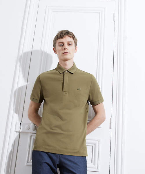 LACOSTE(ラコステ)の「『Le Paris Polo』レギュラーフィット パリポロ 比翼ポロシャツ(ポロシャツ・メンズ・ブラウン/グレー/ホワイト/グレイッシュブルー/アイボリー/ボルドー/インディゴブルー/ネイビー/ライトブルー/スモークピンク/ブルー/グリーン/モスグリーン/レッド/ブラック/スカイブルー/ベビーピンク/アクア/シルバーグレー/カーキ/エメラルド/チョコ/ロイヤルブルー/ヘザーチャコール/セージグリーン/ベージュ/チャコールグレー/ブルー系その他/ダークグリーン/ライトベージュ/ライトピンク/ブルーグラス/モカ/サンドベージュ・5/3/4/2/6)」の19枚目の写真