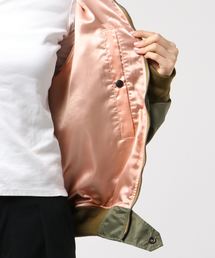 JANE SMITH / JOHN SMITH（ジェーンスミスジョンスミス）の