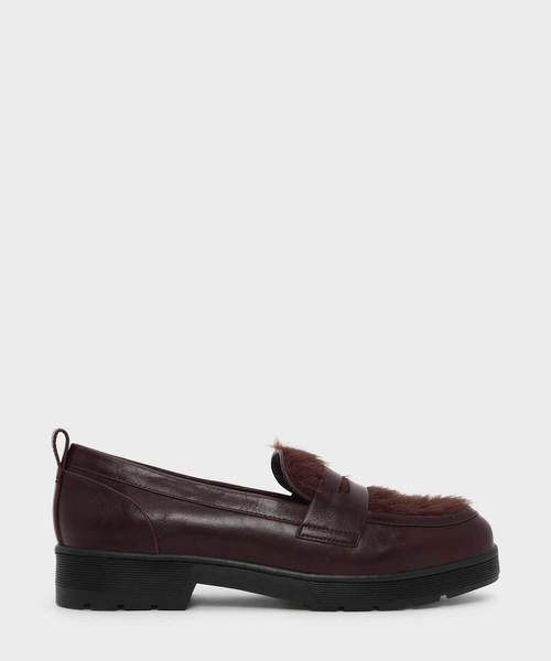 CHARLES & KEITH(チャールズ & キース)の「ファーリーペニーローファー / FURRY PENNY LOAFERS(ローファー・レディース・ブラック/ダークグリーン/バーガンディー・22.5cm/23cm/23.5cm/24.5cm/25cm/25.5cm)」の3枚目の写真