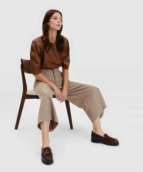 CHARLES & KEITH(チャールズ & キース)の「ファーリーペニーローファー / FURRY PENNY LOAFERS(ローファー・レディース・ブラック/ダークグリーン/バーガンディー・22.5cm/23cm/23.5cm/24.5cm/25cm/25.5cm)」の4枚目の写真