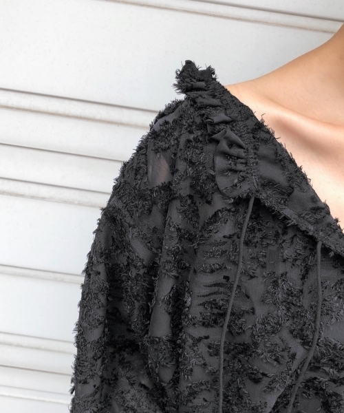 PAGEBOY（ページボーイ）の「【WEB限定】ジャガードボリュームスリーブブラウス（シャツ/ブラウス・レディース・ホワイト/ブラック・FREE）」の13枚目の写真