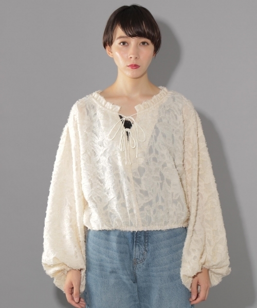 PAGEBOY（ページボーイ）の「【WEB限定】ジャガードボリュームスリーブブラウス（シャツ/ブラウス・レディース・ホワイト/ブラック・FREE）」の18枚目の写真