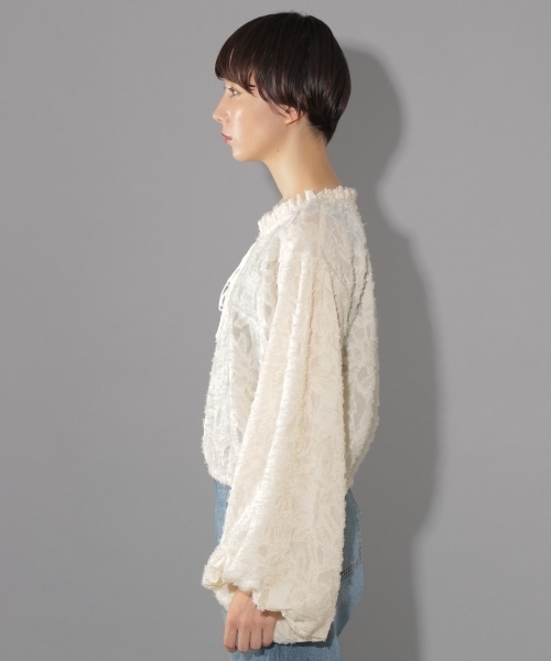 PAGEBOY（ページボーイ）の「【WEB限定】ジャガードボリュームスリーブブラウス（シャツ/ブラウス・レディース・ホワイト/ブラック・FREE）」の19枚目の写真