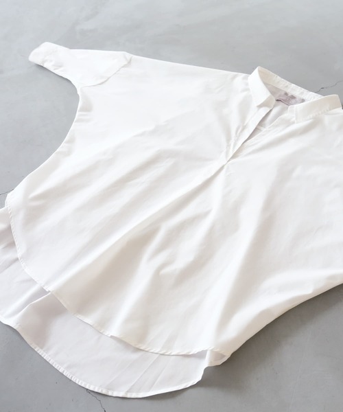 n'OrLABEL（ノアールレーベル）の「『スキッパーネックシルエットシャツ』（シャツ/ブラウス・レディース・ホワイト/ブラック/カーキ/ピンクベージュ・FREE）」の10枚目の写真