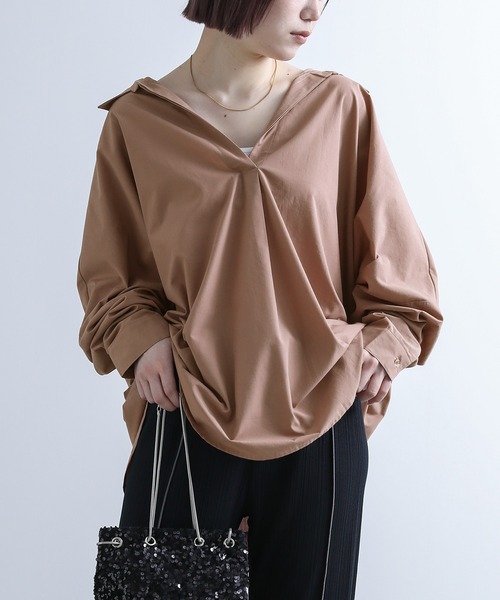 n'OrLABEL（ノアールレーベル）の「『スキッパーネックシルエットシャツ』（シャツ/ブラウス・レディース・ホワイト/ブラック/カーキ/ピンクベージュ・FREE）」の22枚目の写真