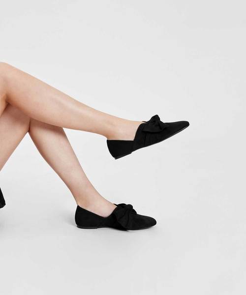 CHARLES & KEITH(チャールズ & キース)の「ノットディテールフラット / Knot Detail Flats(バレエシューズ・レディース・ブラック/ブルー/アイボリー・22.5cm/23cm/23.5cm/24.5cm/25cm/25.5cm)」の8枚目の写真