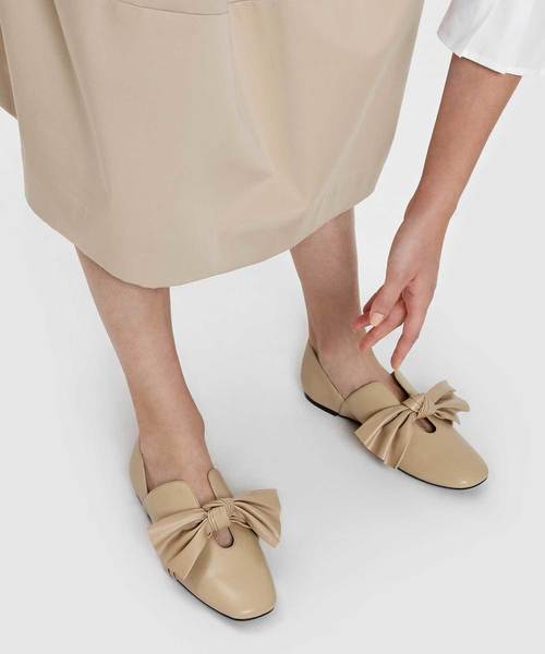 CHARLES & KEITH(チャールズ & キース)の「ノットディテールフラット / Knot Detail Flats(バレエシューズ・レディース・ブラック/ブルー/アイボリー・22.5cm/23cm/23.5cm/24.5cm/25cm/25.5cm)」の11枚目の写真