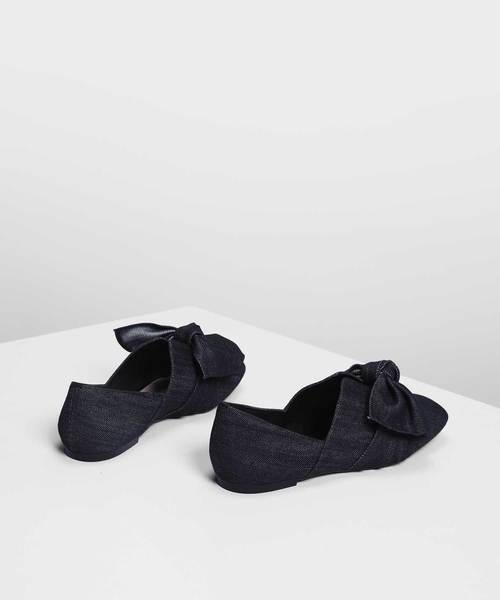 CHARLES & KEITH(チャールズ & キース)の「ノットディテールフラット / Knot Detail Flats(バレエシューズ・レディース・ブラック/ブルー/アイボリー・22.5cm/23cm/23.5cm/24.5cm/25cm/25.5cm)」の12枚目の写真