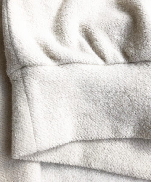 TODAYFUL（トゥデイフル）の「ブラッシュオフショルダースエット