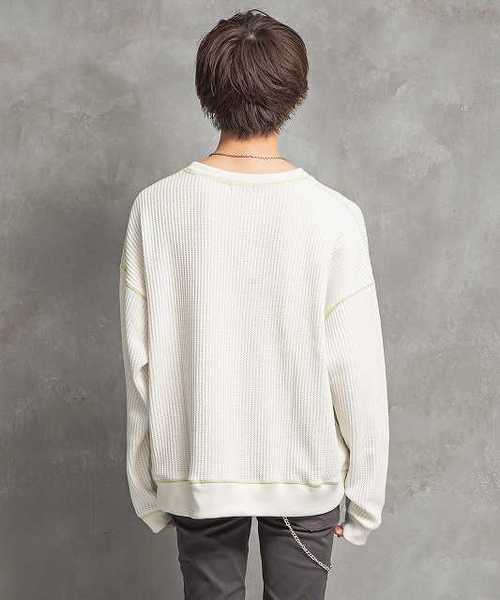 MinoriTY（マイノリティ）の「配色ステッチビッグトレーナー ビッグシルエット（スウェット・メンズ・ブラック/オフホワイト/カーキ・M/L）」の8枚目の写真