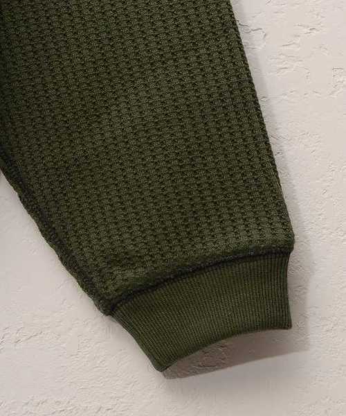 MinoriTY（マイノリティ）の「配色ステッチビッグトレーナー ビッグシルエット（スウェット・メンズ・ブラック/オフホワイト/カーキ・M/L）」の12枚目の写真