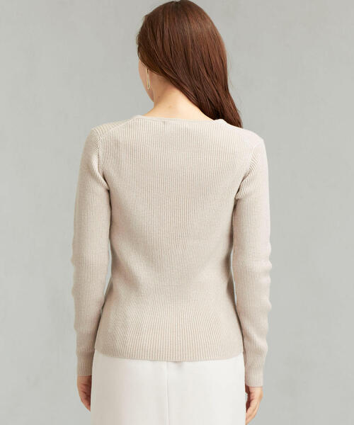 ⭐︎クリーニング済み⭐︎LOHEN ラインニットホワイト 美品 Mila Owen（ミラオーウェン）の「HAMILTON短丈ケーブルニットプル