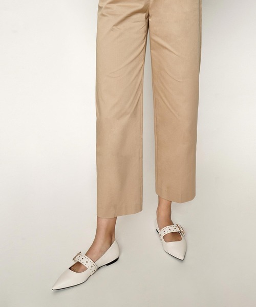 CHARLES & KEITH（チャールズ & キース）の「スタッズメリージェーン バレリーナフラット / Studded Mary Jane Ballerina Flats（パンプス・レディース・ブラック/オフホワイト/アイボリー/バーガンディー・22.5cm/23cm/23.5cm/24.5cm/25cm/25.5cm）」の15枚目の写真