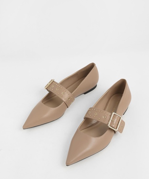 CHARLES & KEITH（チャールズ & キース）の「スタッズメリージェーン バレリーナフラット / Studded Mary Jane Ballerina Flats（パンプス・レディース・ブラック/オフホワイト/アイボリー/バーガンディー・22.5cm/23cm/23.5cm/24.5cm/25cm/25.5cm）」の8枚目の写真