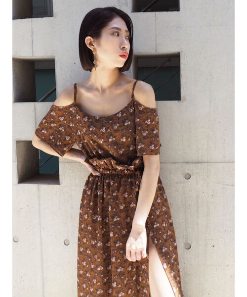 セール ディープサイドスリットマキシワンピース ワンピース Emoda エモダ のファッション通販 Zozotown