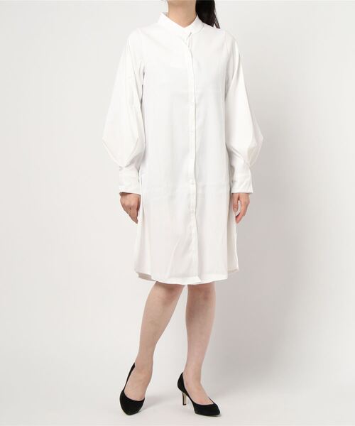 aimoha（アイモハ）の「ロングシャツワンピース（シャツ/ブラウス・レディース・ホワイト/ベージュ/ブルー・FREE/SMALL/X-LARGE/MEDIUM/LARGE）」の22枚目の写真