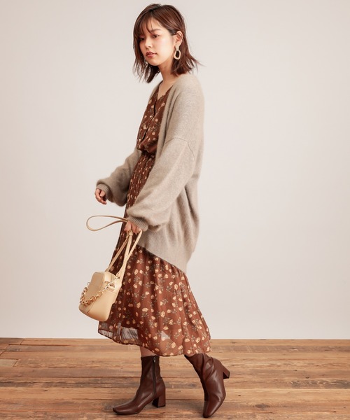 natural couture(ナチュラルクチュール)の「【WEB限定】ランダムプリーツパール釦ワンピース(ワンピース・レディース・ブラウン/モカ/サックスブルー/その他1/その他2・FREE)」の19枚目の写真