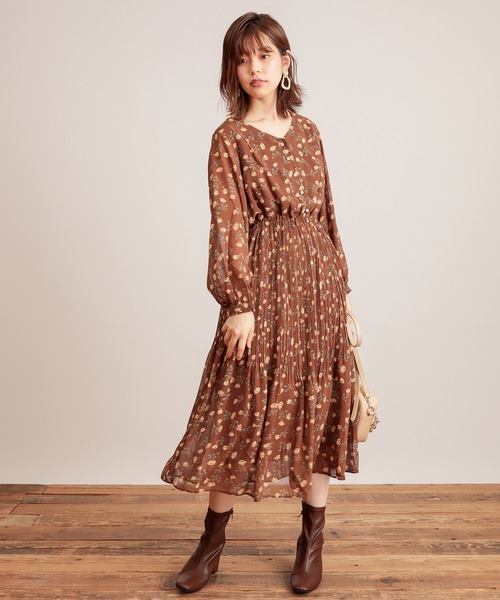 natural couture(ナチュラルクチュール)の「【WEB限定】ランダムプリーツパール釦ワンピース(ワンピース・レディース・ブラウン/モカ/サックスブルー/その他1/その他2・FREE)」の21枚目の写真