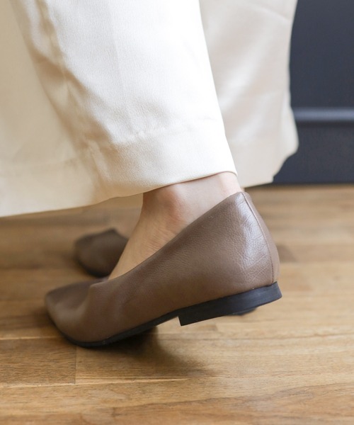 SESTO(セスト)の「晴雨兼用!生活防水対応Vカットフラットレインパンプス(レインシューズ・レディース・ブラック/アイボリー/グレイッシュベージュ/パイソン・22.0cm/22.5cm/23.5cm/24.5cm/25.5cm/23.0cm/24.0cm)」の18枚目の写真