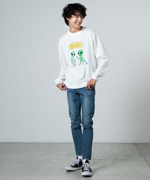 WEGO（ウィゴー）の「WEGO/エイリアンプリントプルオーバー（スウェット・メンズ・ホワイト/ブラック・MEDIUM/LARGE）」の11枚目の写真