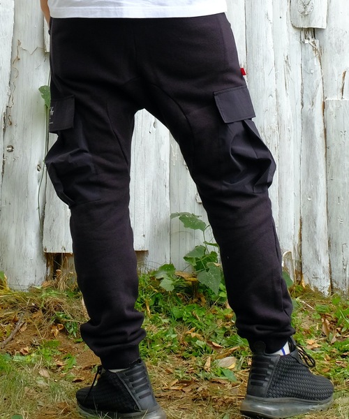 VIRGOwearworks(ヴァルゴウェアワークス)の「VGW SWEAT JOGGER CARGO(スウェットパンツ・メンズ・ブラック/グレー・2/3/4)」の4枚目の写真