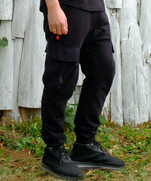 VIRGOwearworks(ヴァルゴウェアワークス)の「VGW SWEAT JOGGER CARGO(スウェットパンツ・メンズ・ブラック/グレー・2/3/4)」の5枚目の写真