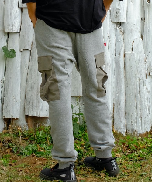 VIRGOwearworks(ヴァルゴウェアワークス)の「VGW SWEAT JOGGER CARGO(スウェットパンツ・メンズ・ブラック/グレー・2/3/4)」の7枚目の写真
