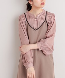 【WEB限定】パール釦とろみサテンブラウス