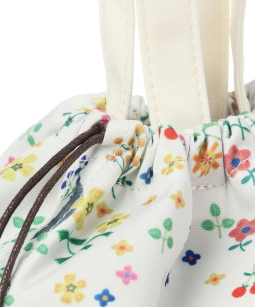 studio CLIP（スタディオクリップ）の「総柄巾着バッグ[ illustrated by AIKO FUKAWA ]（ボディバッグ/ウエストポーチ・レディース・オフホワイト/ブルー・FREE）」の10枚目の写真