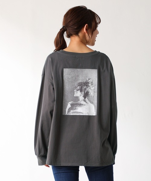 Honeys（ハニーズ）の「フォトプリントＴシャツ（Tシャツ/カットソー・レディース・オレンジ/サックスブルー/スミクロ/ホワイト系その他/オフホワイト・S/L/LL/M）」の12枚目の写真