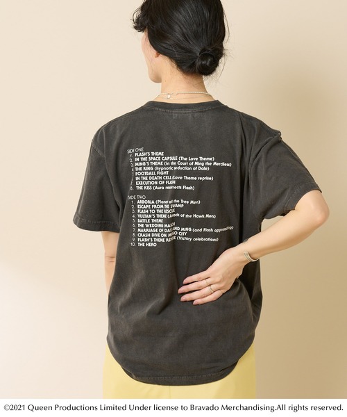 SHENERY（シーナリー）の「QUEEN TEE02（Tシャツ/カットソー・レディース・ブラック・FREE）」の4枚目の写真