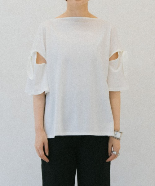 ACCL（エーシーシーエル）の「2WAY袖リボン サマーカットソー（Tシャツ/カットソー・レディース・ブラック/ホワイト・FREE）」の4枚目の写真