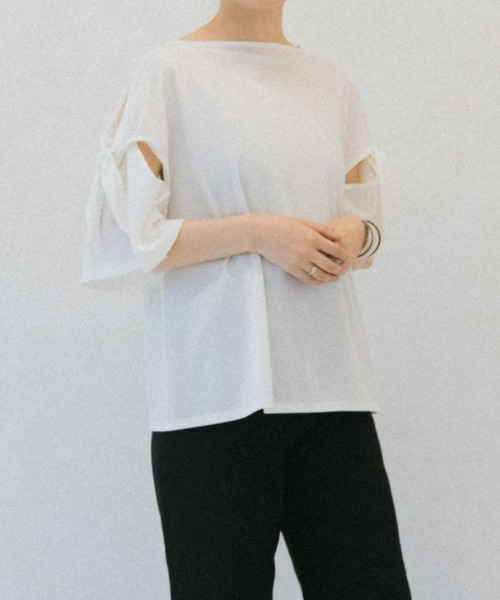 ACCL（エーシーシーエル）の「2WAY袖リボン サマーカットソー（Tシャツ/カットソー・レディース・ブラック/ホワイト・FREE）」の6枚目の写真