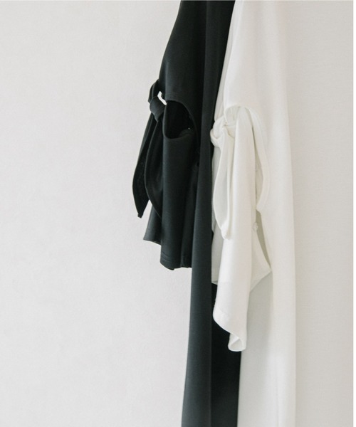 ACCL（エーシーシーエル）の「2WAY袖リボン サマーカットソー（Tシャツ/カットソー・レディース・ブラック/ホワイト・FREE）」の17枚目の写真