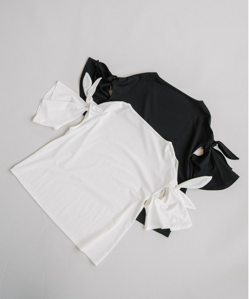 ACCL（エーシーシーエル）の「2WAY袖リボン サマーカットソー（Tシャツ/カットソー・レディース・ブラック/ホワイト・FREE）」の18枚目の写真