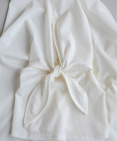 ACCL（エーシーシーエル）の「2WAY袖リボン サマーカットソー（Tシャツ/カットソー・レディース・ブラック/ホワイト・FREE）」の21枚目の写真