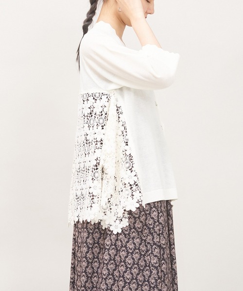 AS KNOW AS de base(アズノゥアズドゥバズ)の「スカラレース&ニットカーディガン(カーディガン/ボレロ・レディース・グレー/オフホワイト/ラベンダー・FREE)」の4枚目の写真