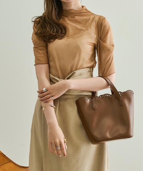 Ambre Neige(アンブルネージュ)の「シアーハイネックトップス/【WEB/EC限定商品】(シャツ/ブラウス・レディース・ホワイト/ブラック/ライトブラウン/グリーン系その他・FREE)」の3枚目の写真