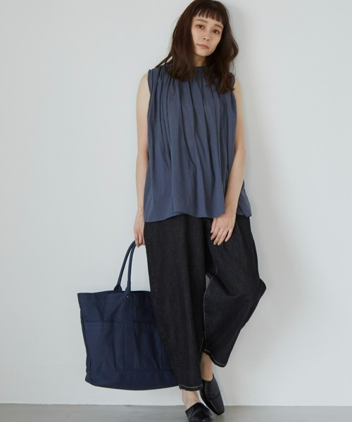 Libra Cue（リブラ キュー）の「ビッグキャンバストートバック（トートバッグ・レディース・グレイッシュベージュ/ネイビー・FREE）」の4枚目の写真