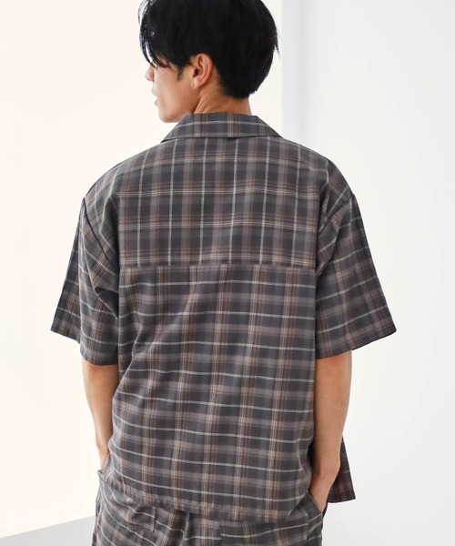 LAKOLE(ラコレ)の「エアリーTRオープンカラーシャツ / 952775(シャツ/ブラウス・メンズ・ブラック/ネイビー/ブラウン/グレー/チャコール・SMALL/MEDIUM/LARGE)」の1枚目の写真
