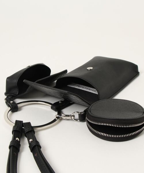 SPIRALGIRL（スパイラルガール）の「リングチャームマルチミニバック（ショルダーバッグ・レディース・ブラック/ベージュ・FREE）」の3枚目の写真