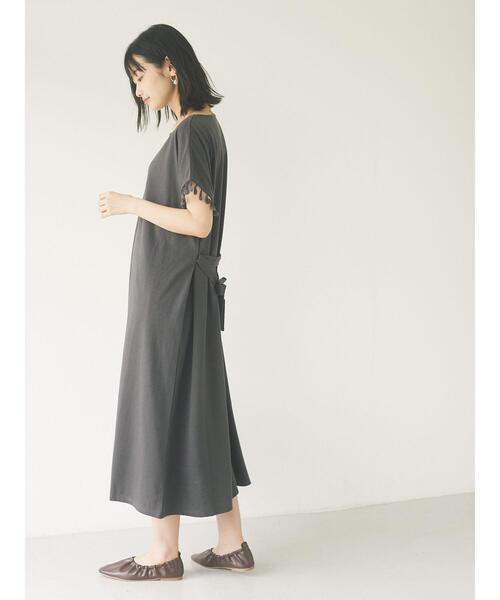 CRAFT STANDARD BOUTIQUE(クラフトスタンダードブティック)の「タッセルフリンジスリーブカットワンピース *(ワンピース・レディース・チャコールグレー/ライトグレー/ブラウン・FREE)」の19枚目の写真