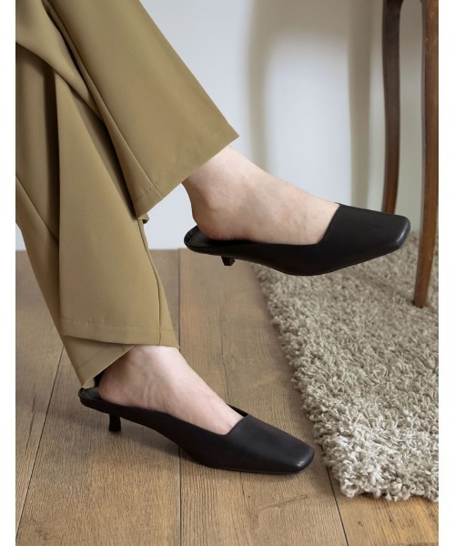 Re:EDIT(リエディ)の「スクエアカットミュールパンプス(サンダル・レディース・パイソン/ボルドー/シルバー/レオパード/ブラック/アイボリー/キャメル/カーキ・MEDIUM/X-LARGE/SMALL/LARGE/XX-LARGE)」の13枚目の写真