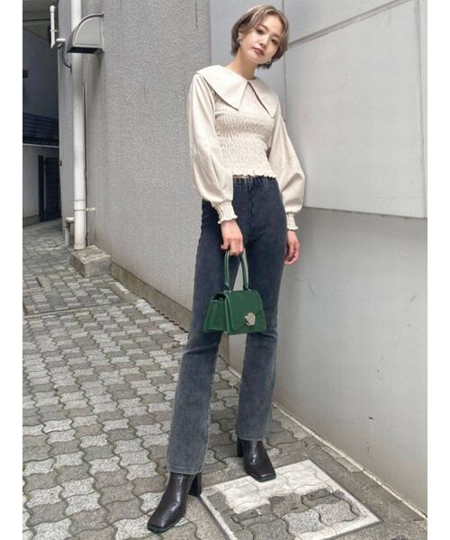 EMODA(エモダ)の「ダメージフレアリブパンツ(その他パンツ・レディース・グリーン/グレー/ベージュ/ブラック・FREE)」の18枚目の写真