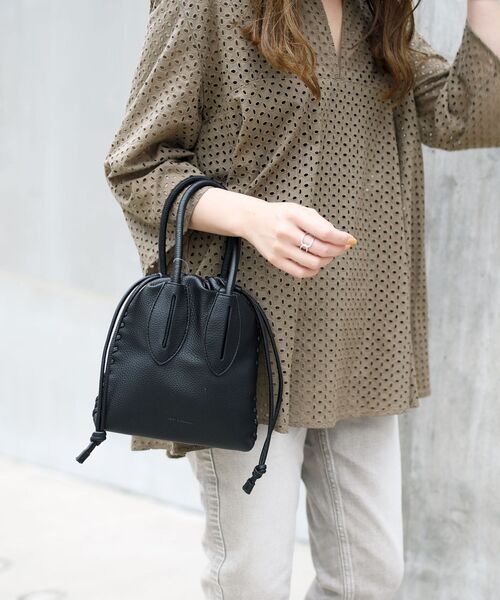 ADD CULUMN(アドカラム)の「【SHIPS別注】ADD CULUMN:TURN S POCHETTE◇(ショルダーバッグ・レディース・ブラック/ピンク/グリーン・ONE SIZE)」の11枚目の写真