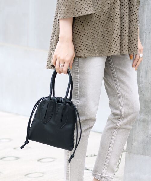 ADD CULUMN(アドカラム)の「【SHIPS別注】ADD CULUMN:TURN S POCHETTE◇(ショルダーバッグ・レディース・ブラック/ピンク/グリーン・ONE SIZE)」の5枚目の写真