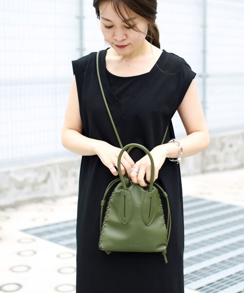 ADD CULUMN(アドカラム)の「【SHIPS別注】ADD CULUMN:TURN S POCHETTE◇(ショルダーバッグ・レディース・ブラック/ピンク/グリーン・ONE SIZE)」の18枚目の写真