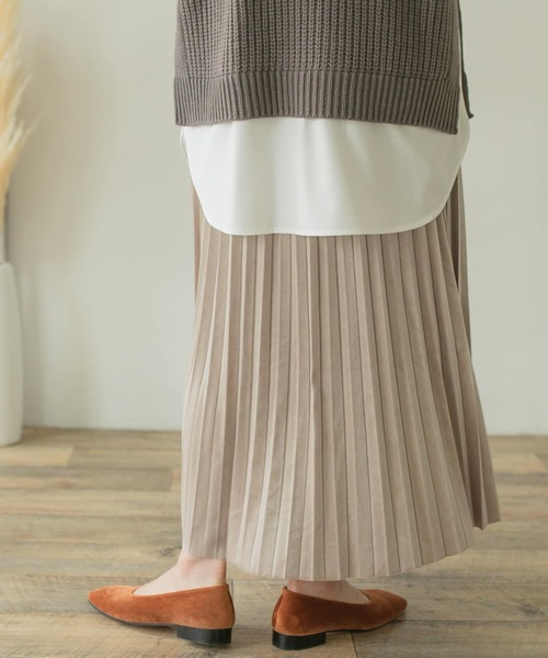 ITEMS URBANRESEARCH（アイテムズ アーバンリサーチ）の「ベロアプリーツスカート（スカート・レディース・モカ/ライトベージュ/ブルー/チャコールグレー/ベージュ・FREE）」の17枚目の写真