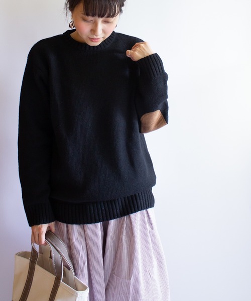 ALL ORDINARIES（オールオーディナリーズ）の「肘あて付クルーニット（ニット/セーター・レディース・ライトグレー/ライトブルー/ブラック/グリーン/アイボリー・FREE）」の12枚目の写真